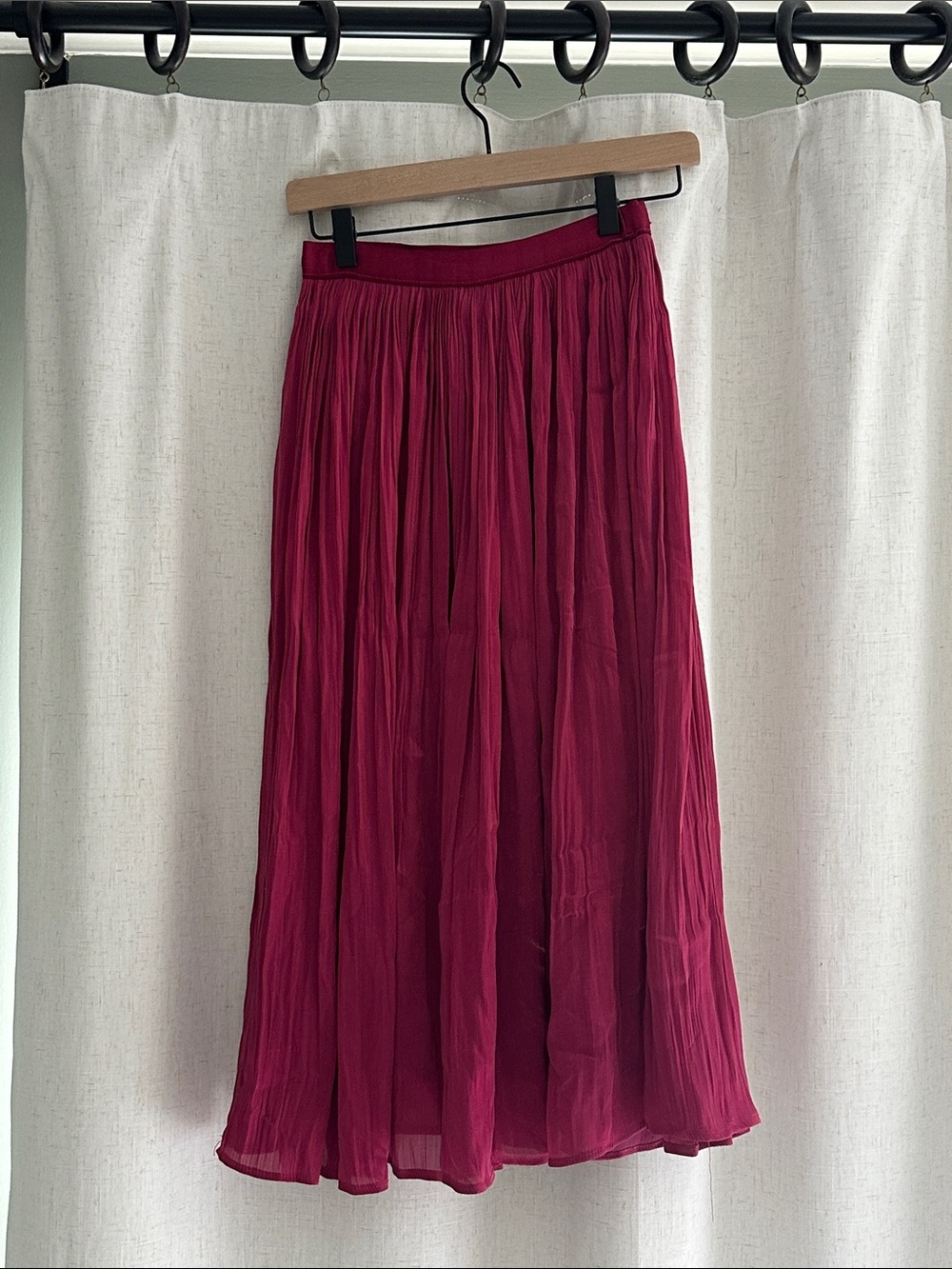 Lark + Gray Magenta Shimmer Iridescent Pleated Midi Skirt Woman’s Medium